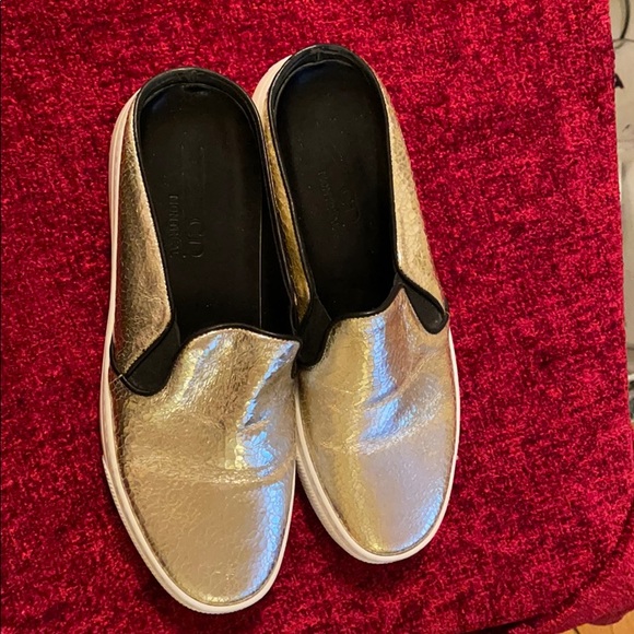 ZCD Montreal Gold Nico Slides - Picture 2 of 7